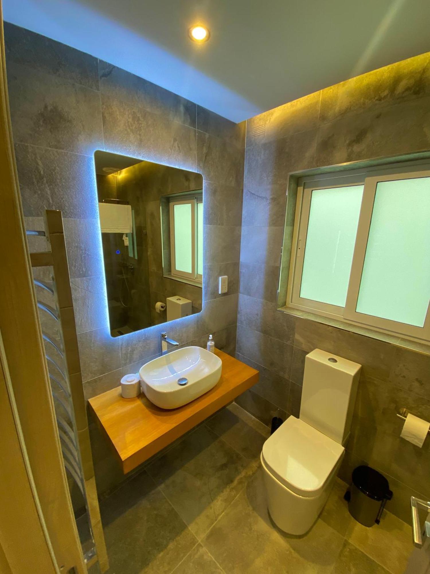Tigne Sliema Three Bedrooms Apartment Екстериор снимка