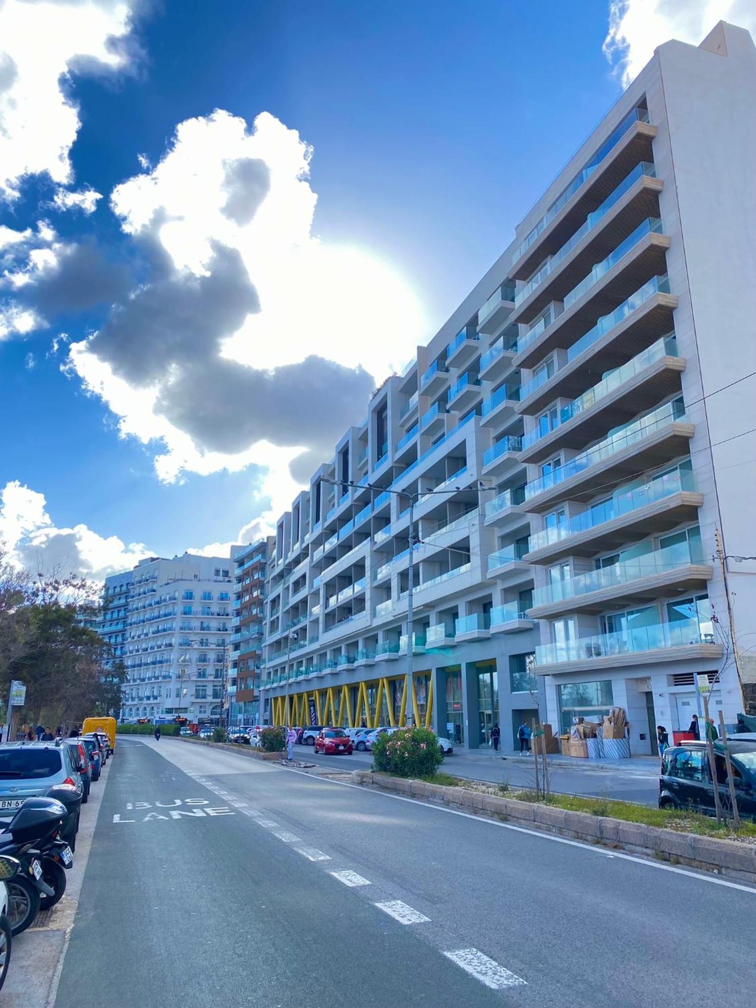 Tigne Sliema Three Bedrooms Apartment Екстериор снимка