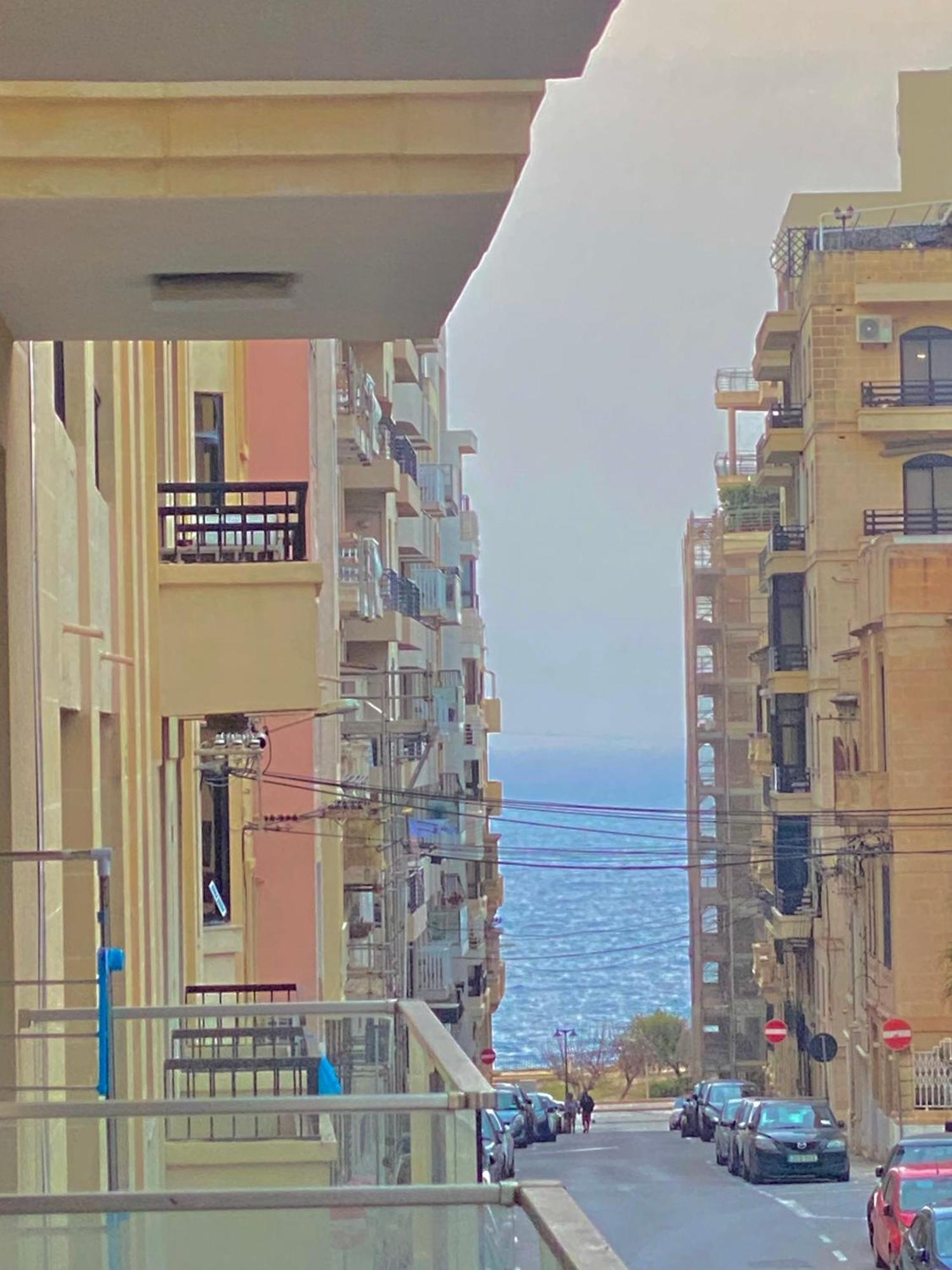 Tigne Sliema Three Bedrooms Apartment Екстериор снимка